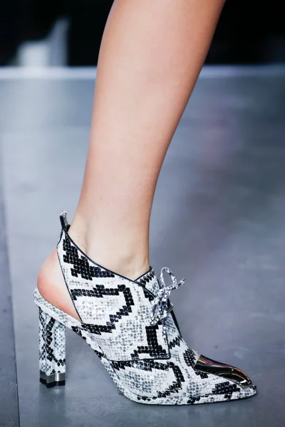 Look 72